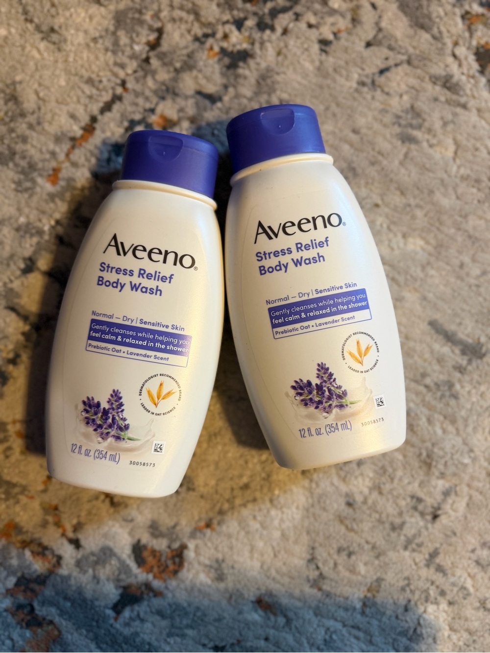 Aveeno Stress Relief Lavender Body Wash – Soothing Lavender Scent